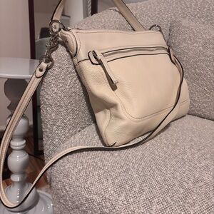 Coach Cream Leather Crossbody/Shoulder Bag. In pristine condition. Flawless.